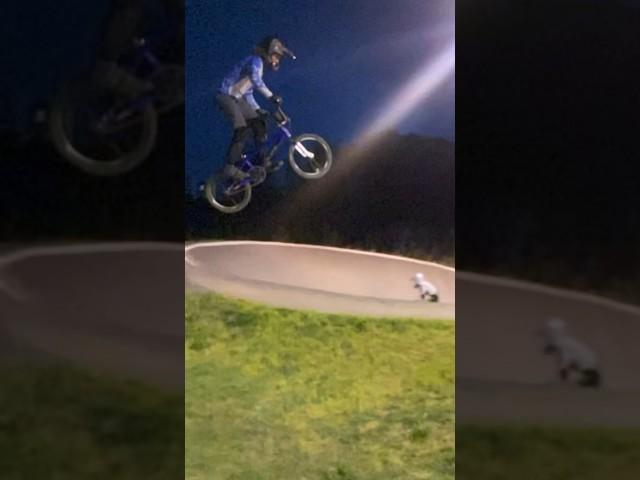 Bmx pro jump sent by 15 year old #bmxracing #skatepark #bmxsport #bikelife #bmxfreestyle #bmxbike