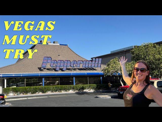 The Peppermill Las Vegas Restaurant Tour & Happy Hour Eats 2022