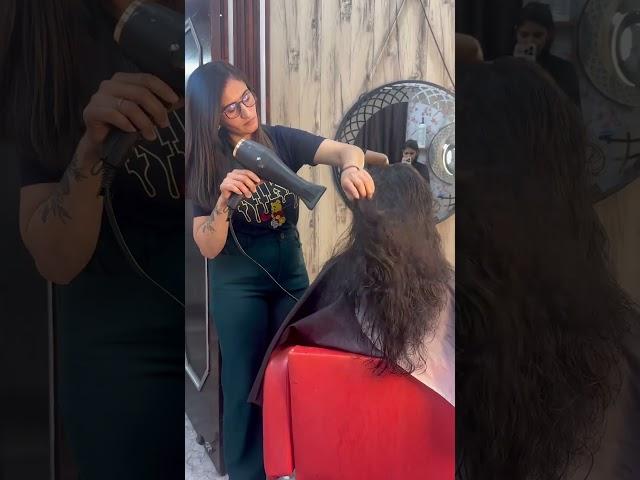 #viralshort #hairstyle #nails #blogger #hairstyle #blogr #indiansong #subscribe