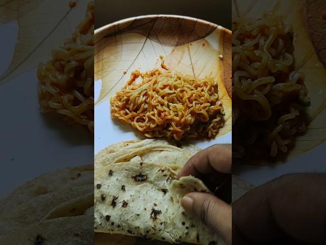 Breakfast ରୁଟି Maggie #odiavlogs #minivlogs #hostelvlogs #odiafoodvlogs #foodshorts #shortsfeed