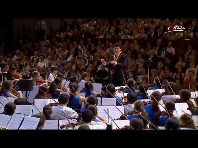 El Sistema • National Children's Symphony Orchestra of Venezuela • Simon Rattle