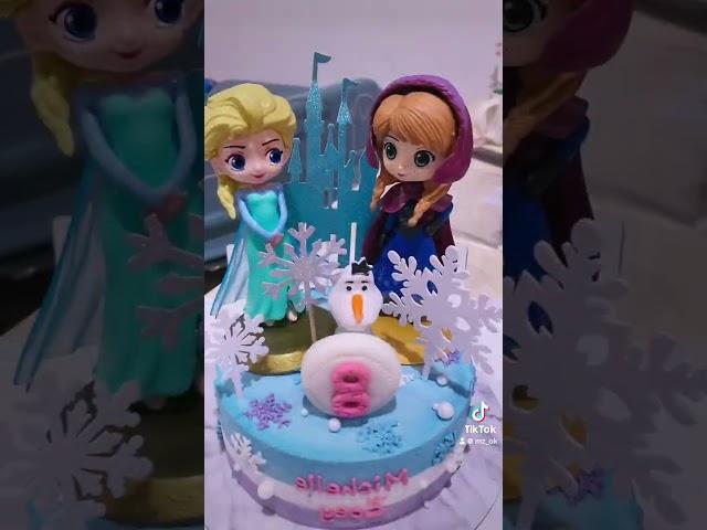#birthday #birthdaycake #frozencake #icecake #yummy #mybirthday #8thbirthday