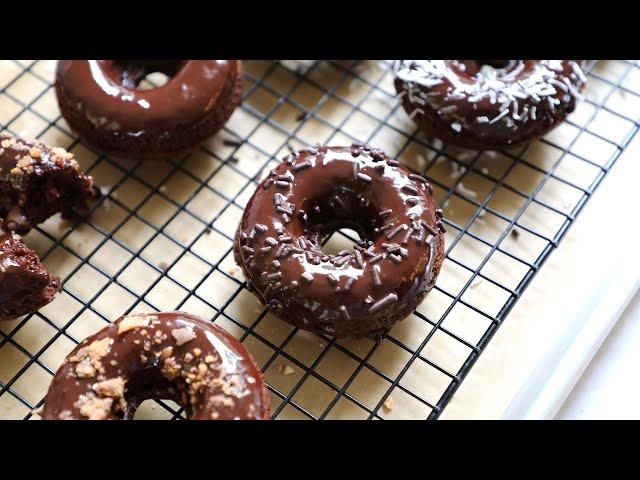 Baked Chocolate Donuts