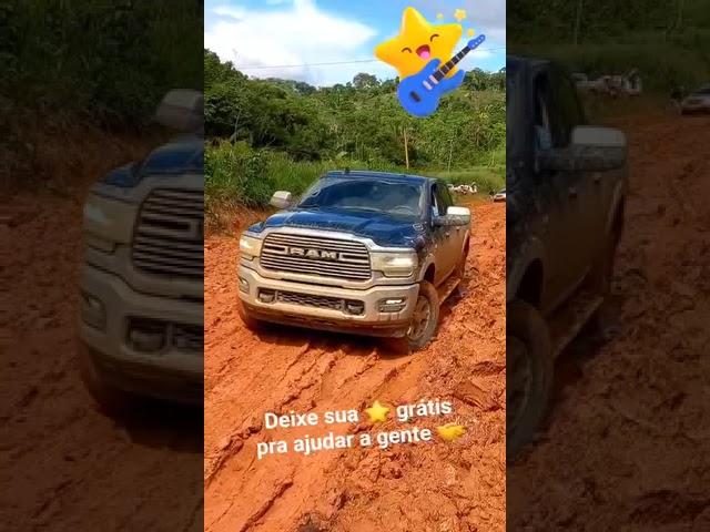 RAM cortando lama na Transamazônica