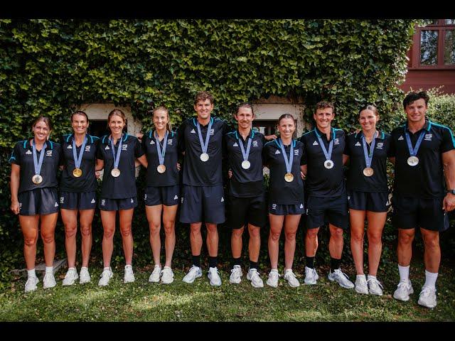 Rowing team welcome their medalists with haka