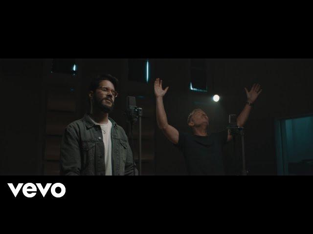 Chris Tomlin - Holy Forever (Português) with Gabriel Guedes de Almeida