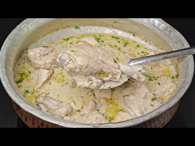 White Chicken Gravy | Smooth Silky Gravy Wala White Chicken Korma Recipe