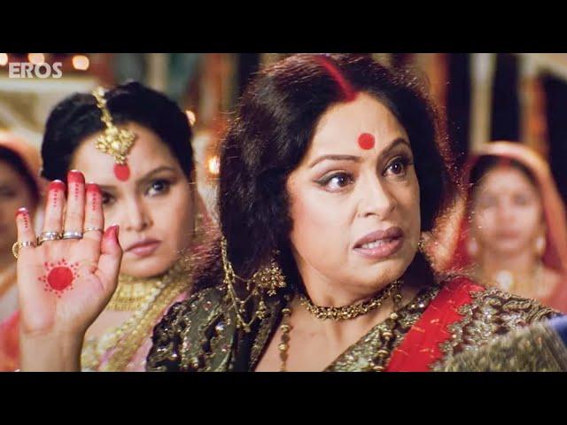 Kirron Kher Insulted by Devdas's Mother - Devdas Movie Scene | Kirron Kher Dialogues #kirronkher