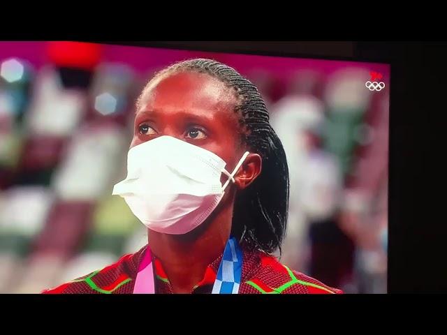 Faith Kipyegon makes Kenya proud by winning a gold medal in 1500 women race.