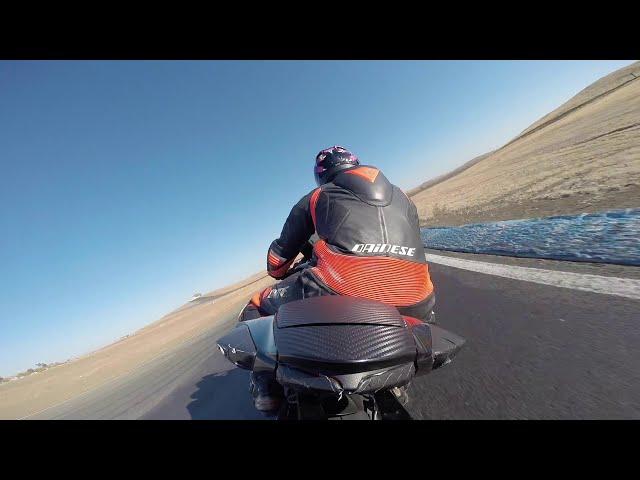 Chasing Cameron CBR 1000 in A Group Session 2 Thunderhill // TysonMoto GSX-R 750 Carter's 11/28/2020