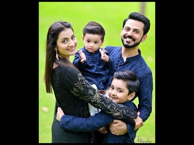 Pakistani actors couple's in family beautiful pictures #ayezakhan #shortvedio