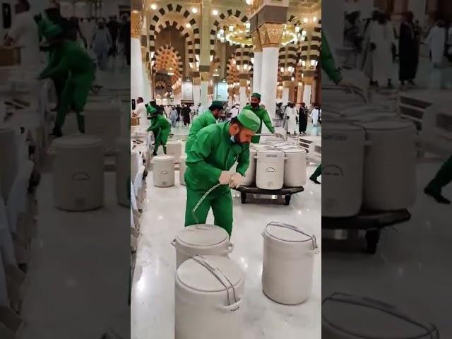 Zamzam Gallon Refilling At Masjid Nabawi After Iftar | Madina Live #ytshorts #shorts