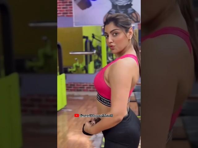 Khesari Lal & Akanksha Puri Workout जीम कर #zym #gymworkout #khesari_lal_yadav #viralvideo #shorts