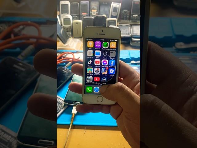 installing PUBG in iPhone 5S  #iphone #mobile #smartphone #nostalgia #retro #reels