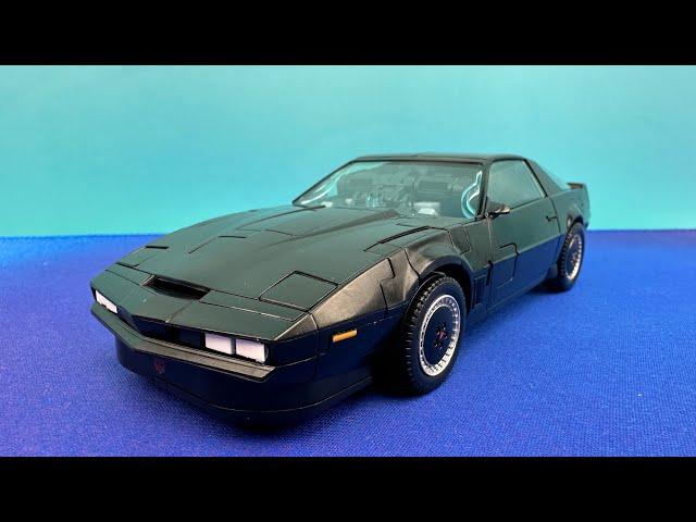 KNIGHT RIDER TRANSFORMERS CROSSOVER AUTOBOT AGENT KNIGHT K.I.T.T. CAR COLLECTIBLE