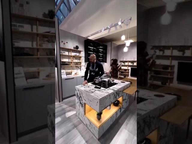 Кухни на заказ. Сочетание фактур в современной кухне