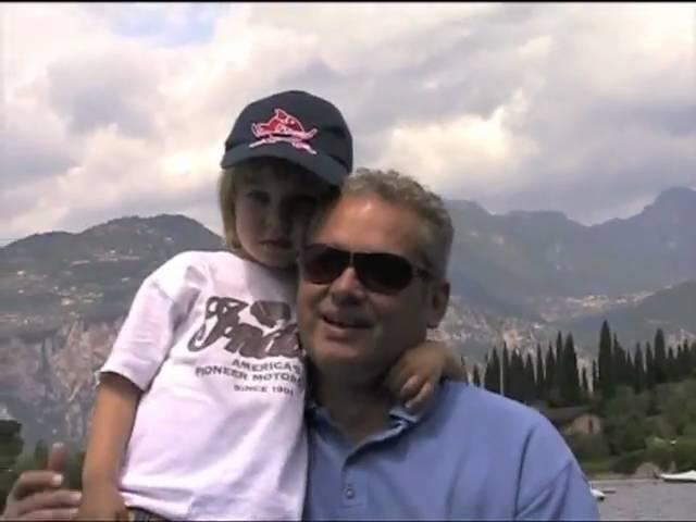 Erik mit seinem Papa am Gardasee