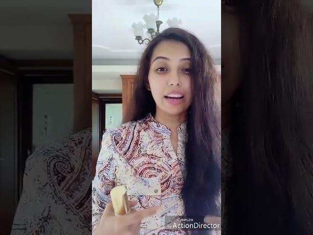 Niyati Chaudhary shares her experience after using PerenneCosmetics Oil Control Moisturizing Cream