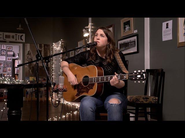 Caroline Spence - Slow Dancer live on Lost River Sessions