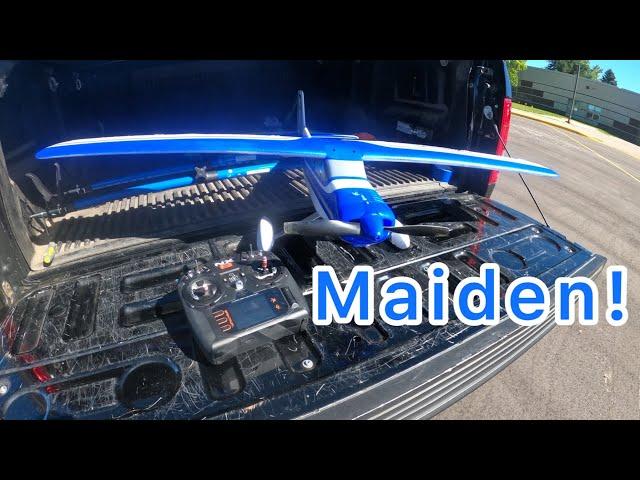 E-Flite Valiant 1.3m Rc Plane Maiden Flight !