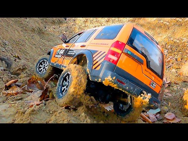 Land Rover Discovery vs Land Rover Defender | RC Cars | Wilimovich Live