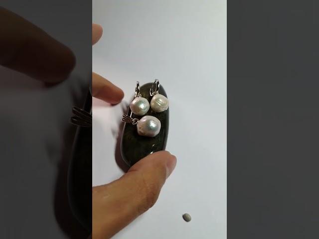 Серьги и кулон, натуральный барочный жемчуг.