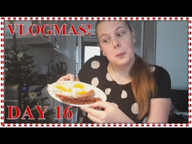 Brunch and Christmas Cake | Vlogmas Day 16!