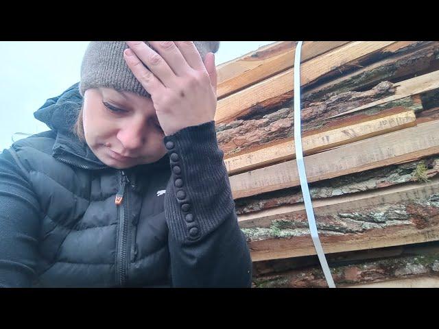 Привезли дрова,збираюсь в тюрму)Моє господарство