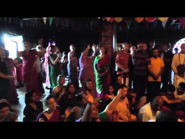 HG Prithu Prabhu - kirtan after abhisek + sweet dancing of HH KKS 02.05.2015