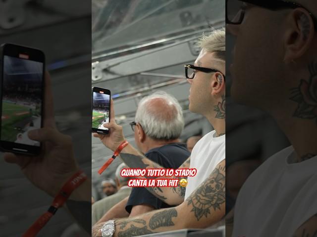 San Siro canta Cenere  | Lazza | #shorts