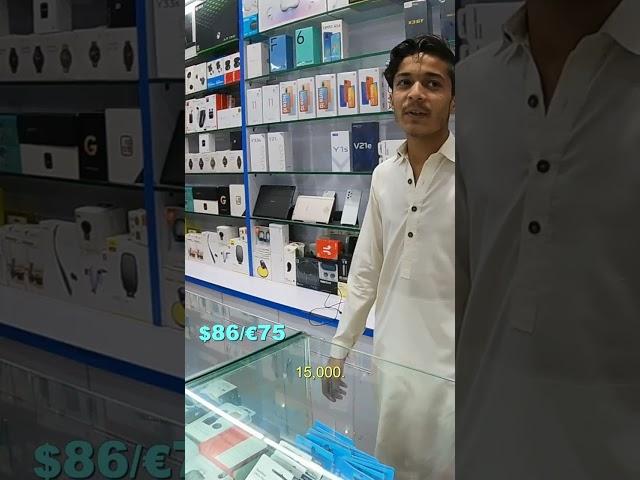 Luke Damant buys an iPhone in Pakistan  #shorts