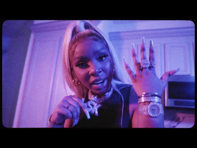 LightSkinKeisha - Blue Hunnids [Official Music Video]