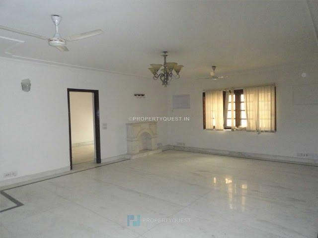 9 Bedrooms Residential Independent House / Bungalow for Rent in Defence Colony, New Delhi