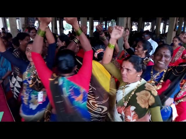 Arnala-Vasai koliwada women dance @ Marol Bazaar dry fish market