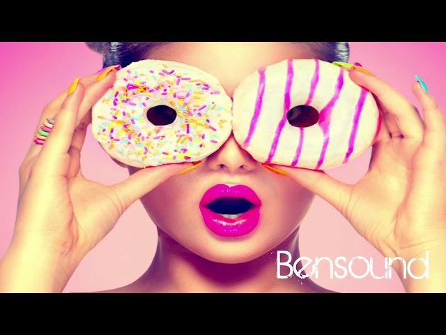 Bensound: "Fun Day" - Fun Retro Pop Royalty Free Music