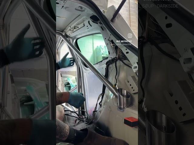 Extremely satisfying roll cage fit