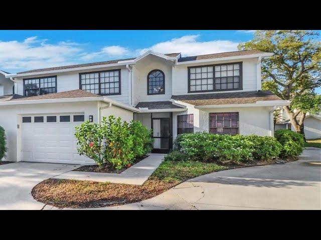 PELICAN RIDGE Naples Florida Homes and Real Estate for Sale by Steven Chase | End Unit