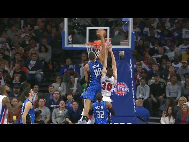 Aaron Gordon Big Putback Dunk Over Two Defenders!