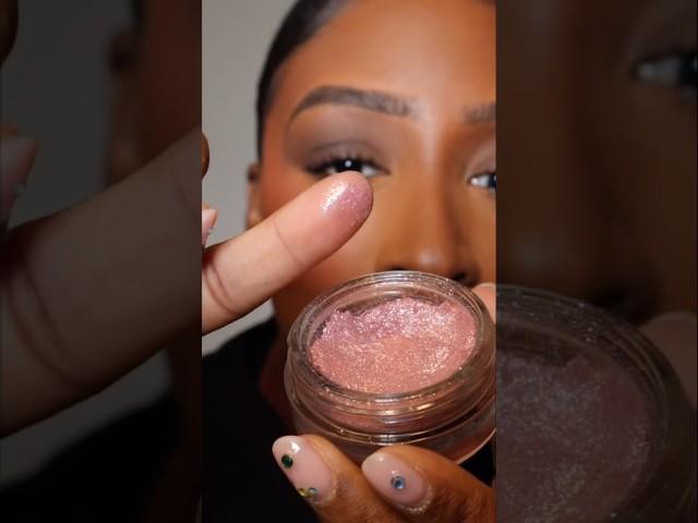 Quick & Easy Glitter Eyeshadow Tutorial  #glittereyeshadow #eyeshadow #eyeshadowtutorial