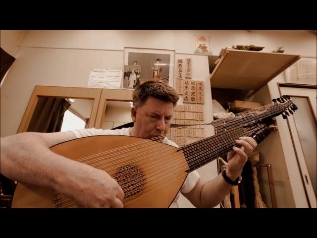 S.L.Weiss:  Suite in D minor. 3. Courante.