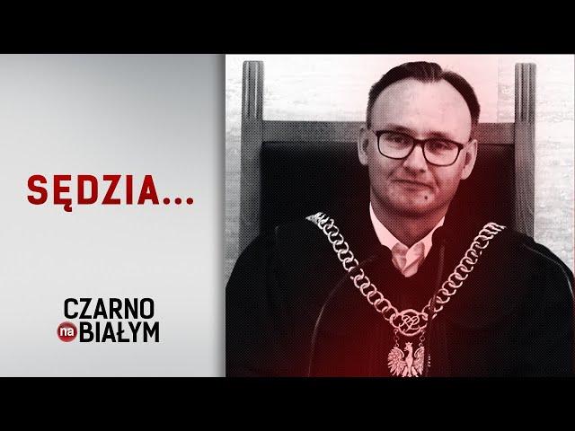 Kariera byłego rzecznika praw dziecka, a obecnie sędziego Mikołaja Pawlaka [Czarno na białym TVN24]