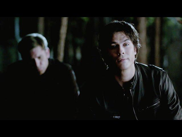 Damon drinking at Alaric's grave || TVD 4x02