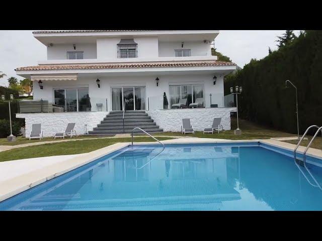 Great Villa for sale in  Nagueles, Marbella ( Mitchell´s Prestige Properties )