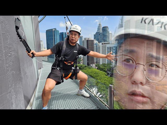 Skywalk on a Skyscraper in Malaysia (2)