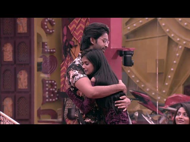 Abijeet Saw Ariyana Feeling Low When She Looked Him And Give Smile And Hug #Abijeet #Abhijeeth