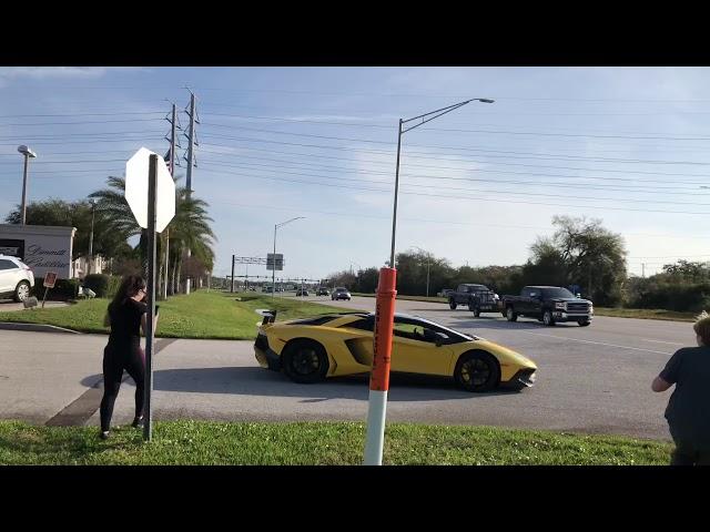 Guy Drifts Lambo And Runs From Cops!!!