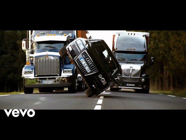 Selena Gomez & Marshmello - Wolves (The Unique Remix) | Transporter [Chase Scene]