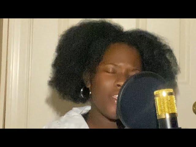 Here my voice Celeste - Layna B. Cover