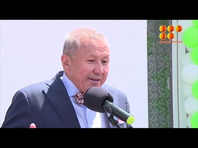 В поселке Агадырь аким области вручил ключи новоселам