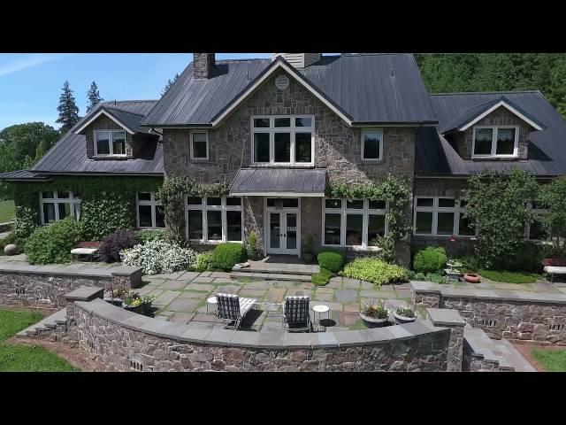 Award winning Traditional Stone Home on 375 acres for sale | Oregon luxury estates